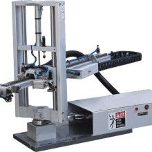 压塑机在现代工业中的应用与发展